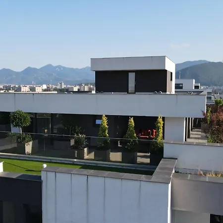 Mohost Valcom - Skyline Penthouse Escape * 布拉索夫