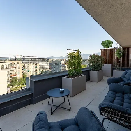 Apartman Mohost Valcom - Skyline Penthouse Escape *