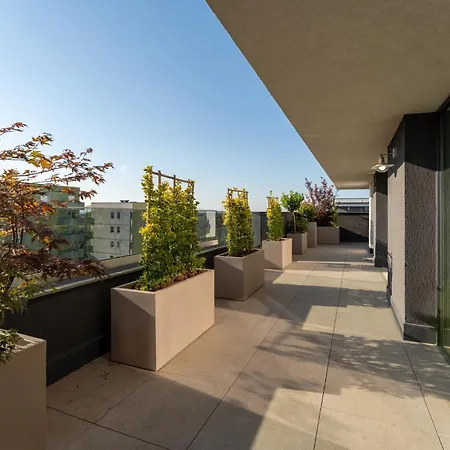 Mohost Valcom - Skyline Penthouse Escape 公寓 *