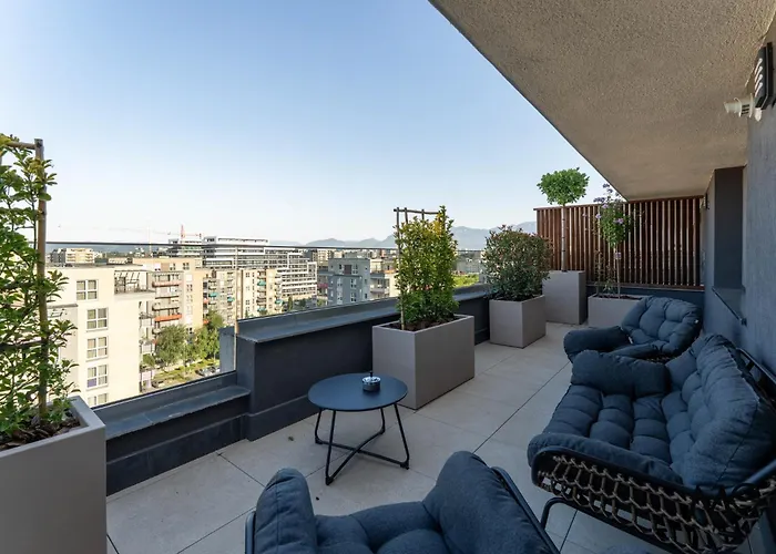 Διαμέρισμα Mohost Valcom - Skyline Penthouse Escape *